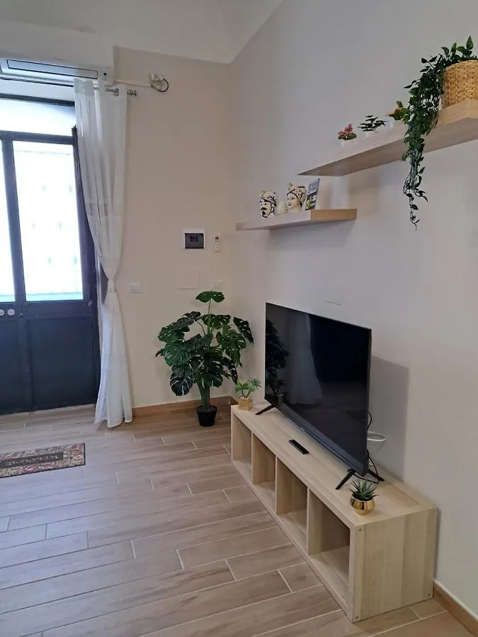 Privitera Home كاتانيا