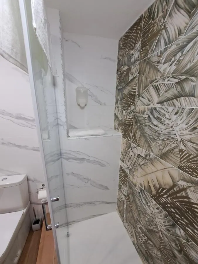 Privitera Home كاتانيا